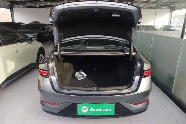 Used BYD Qin PLUS 2025 DM-i Smart Drive 120KM Superior Model