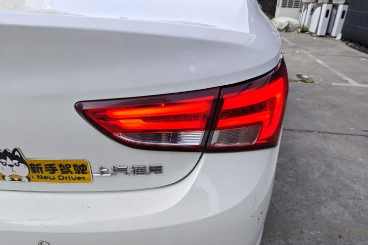 Used Buick Verano 2018 Sedan 20T Dual-Clutch Leading Model
