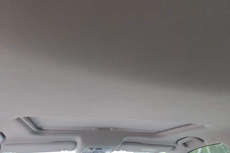 Used GAC Trumpchi GS7 2017 280T Two-Wheel Drive Luxury Model
