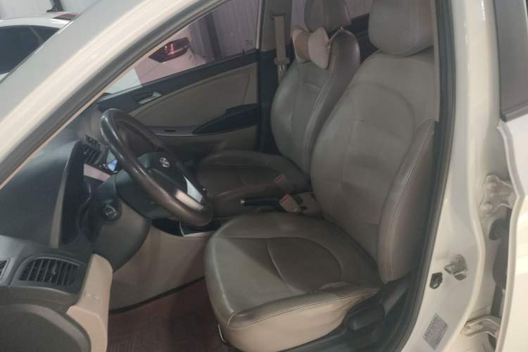 Used Hyundai Verna 2014 1.4L Manual Smart GLS Trim