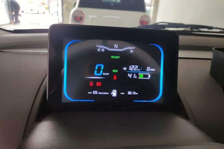 Used  Lumin 2023 301km Honey Dew Edition