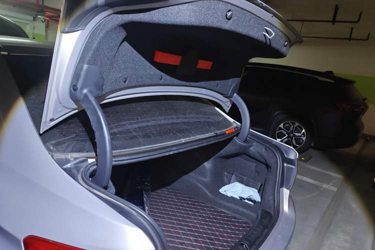 Used BMW 5 Series 2018 528Li Launch Special Edition
