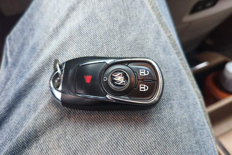 Used Buick GL8 2021 Land Cruiser Executive Class 652T Comfort Model
