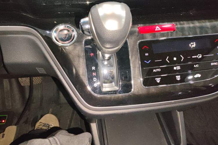 Used Honda Elysion 2019 2.0L Hybrid Luxury Edition