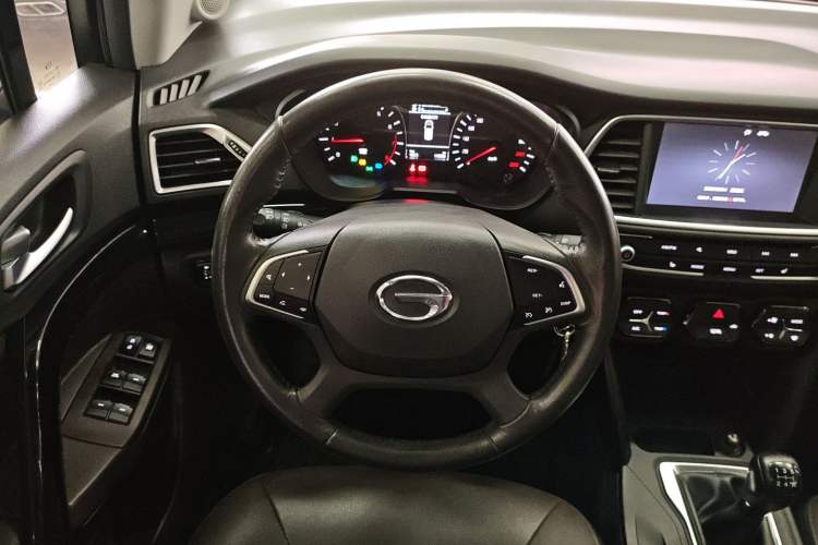 Used GAC Trumpchi GS4 2017 235T Manual Two-Wheel Drive Luxury Edition