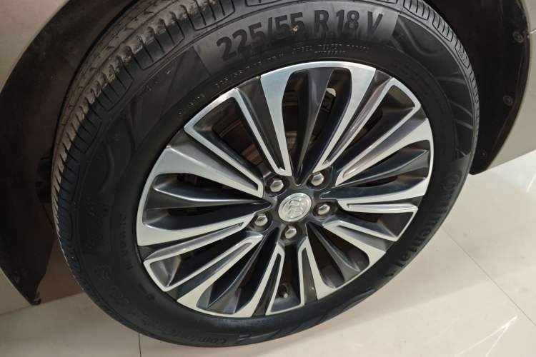 Used Buick GL8 2020 ES Land Cruiser 653T Luxury Model
