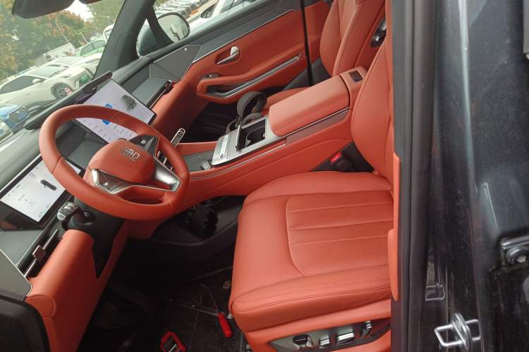 Used BYD Tang L 2025 EV 600KM All-Wheel-Drive LiDAR Flagship Model
