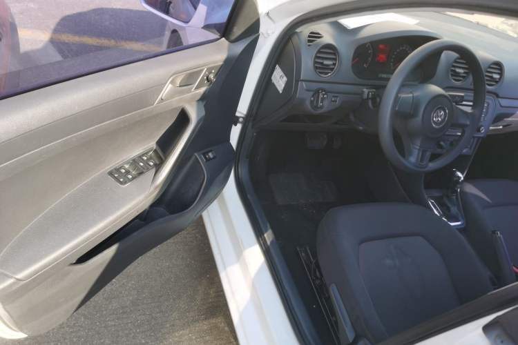 Used Volkswagen Jetta 2015 Value Edition 1.6L Automatic Fashion Version