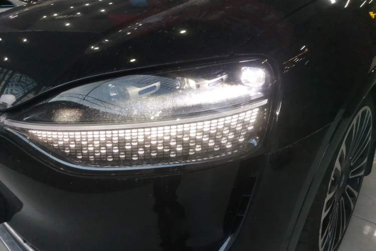 Used Hima AITO M9 2024 Range-Extended Ultra Version 52 kWh 5-Seater Model
