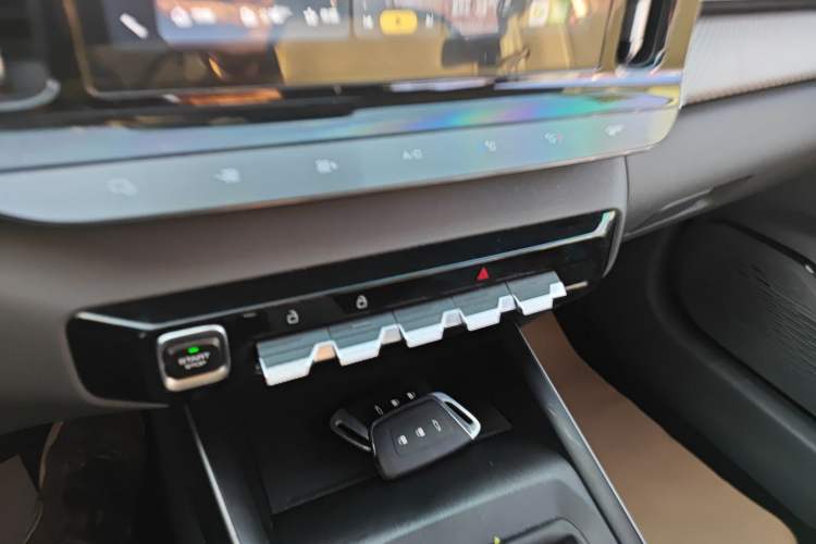 Used Baojun RC-5 2020 1.5L Manual Smart Luxury Edition
