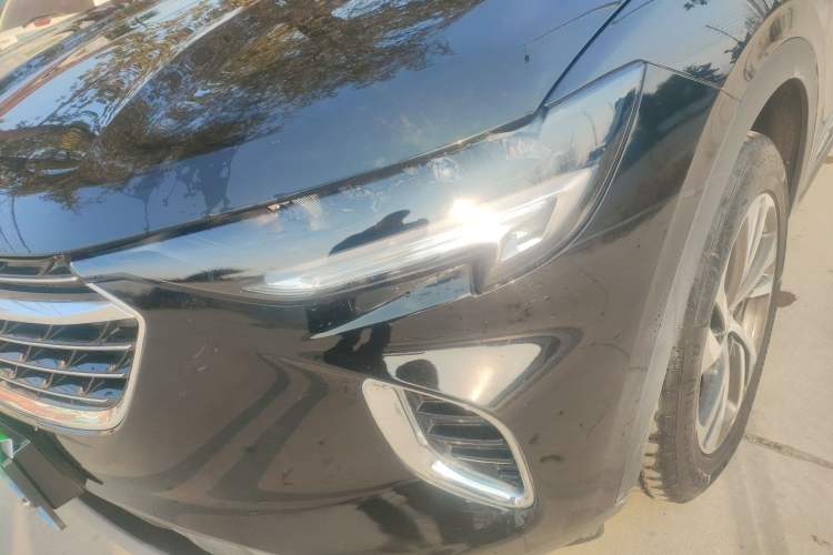 Used Buick Envision 2023 Encore S 552T Two-Wheel Drive Luxury Model
