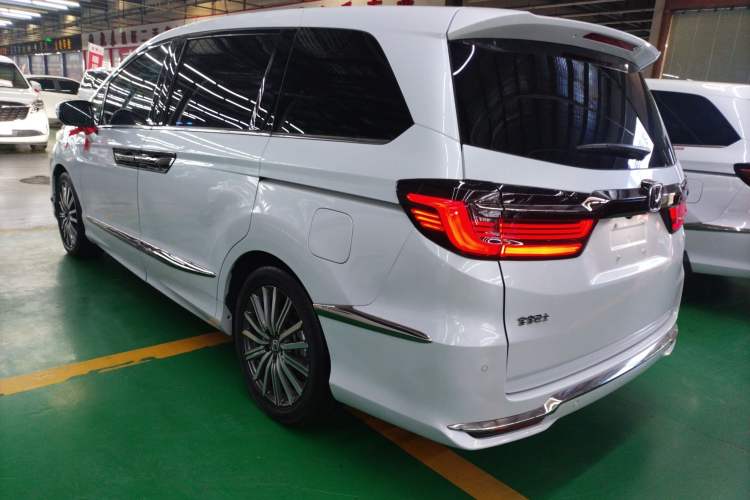 Used Honda Elysion 2024 2.0L eHEV Luxury Edition
