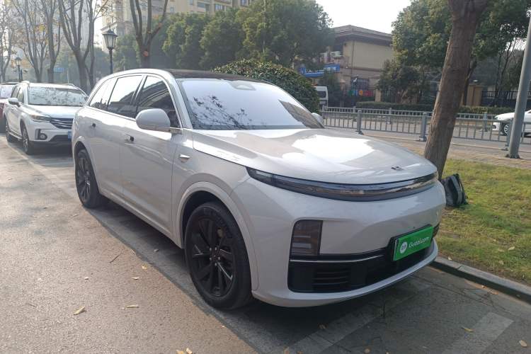 Used Li Auto L7 2023 Air model
