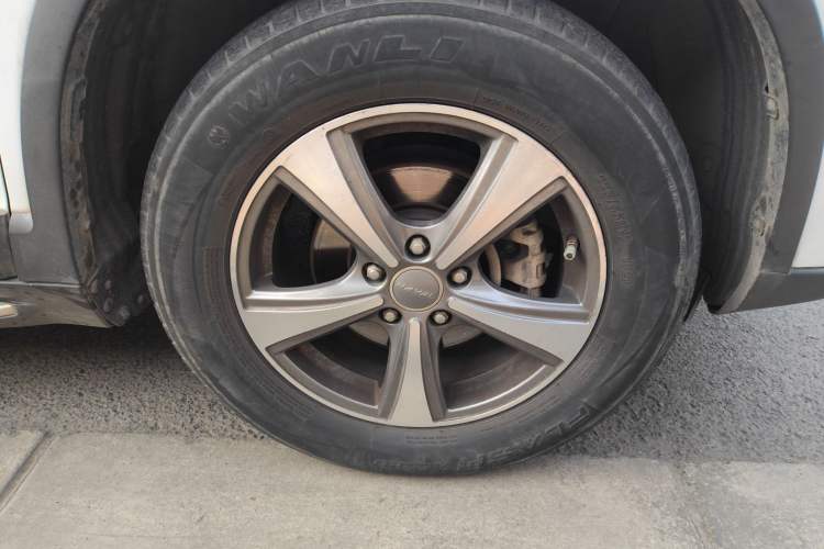 Used Haval H6 2015 Revised Version Sport Edition 1.5T Manual Transmission Two-Wheel Drive Elite Grade
