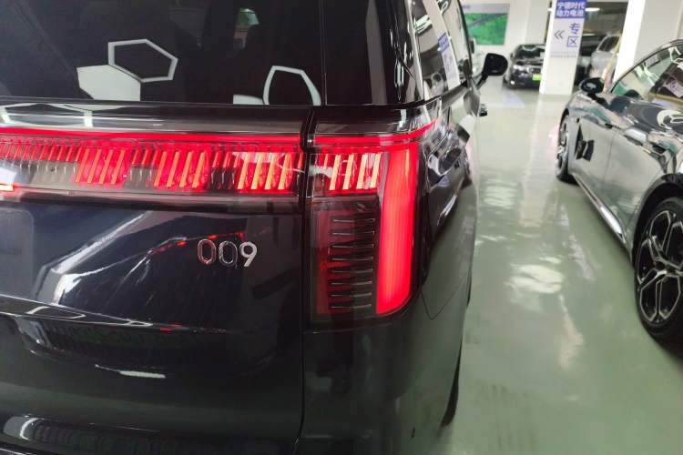 Used Zeekr 009 2022 ME Edition
