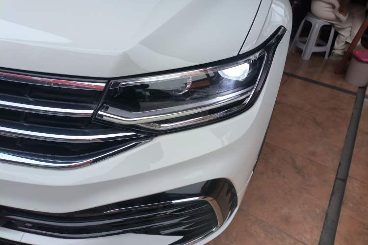 Used Volkswagen Tiguan L 2022 330TSI Automatic Two-Wheel Drive R-Line Enhanced Edition
