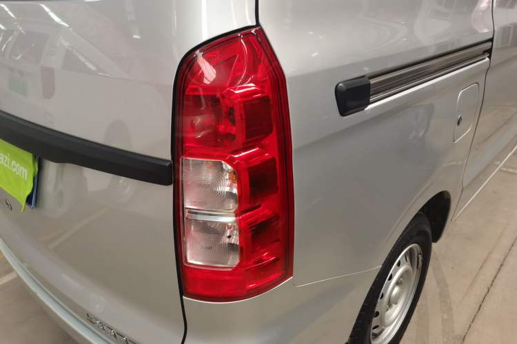 Used Wuling Hongguang V 2022 1.5L Jingqu Version Hydraulic Power Steering LAR
