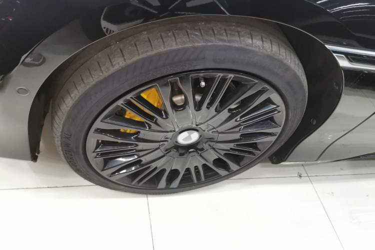 Used Denza Z9GT 2024 1100 Four-Wheel Drive Ultra Version
