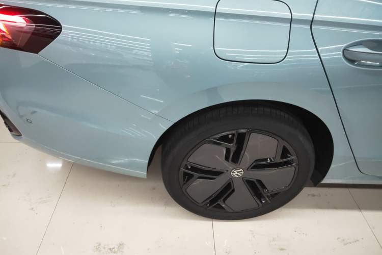 Used Volkswagen Passat 2025 Pro 380TSI Starry Dragon Luxury Edition
