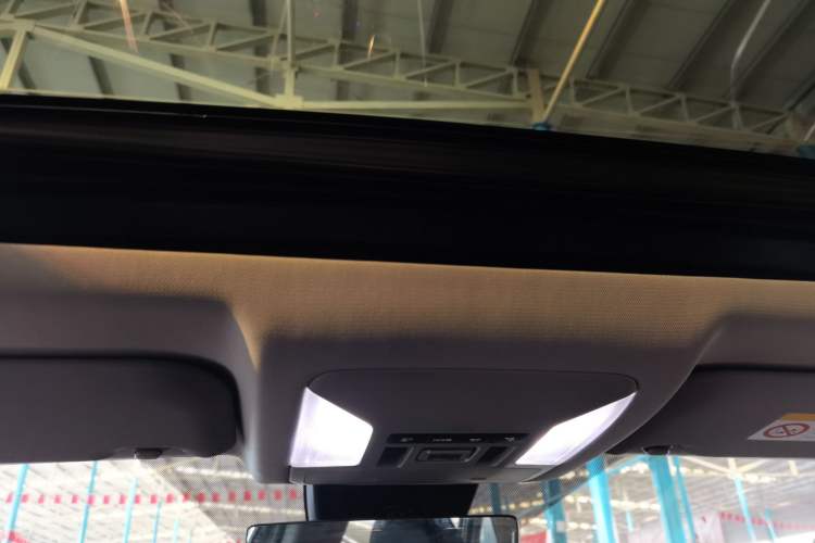 Used Toyota Wildlander 2023 Dual-Motor 2.5L E-CVT Four-Wheel Drive Prestige Edition