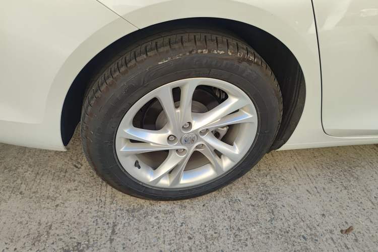 Used Buick Regal 2024 25T Deluxe Edition