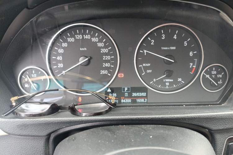 Used BMW 3 Series 2015 320Li Luxury Edition Fashion Model