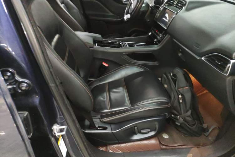 Used Jaguar F-PACE 2018 2.0T Four-Wheel Drive Urban Luxury Edition
