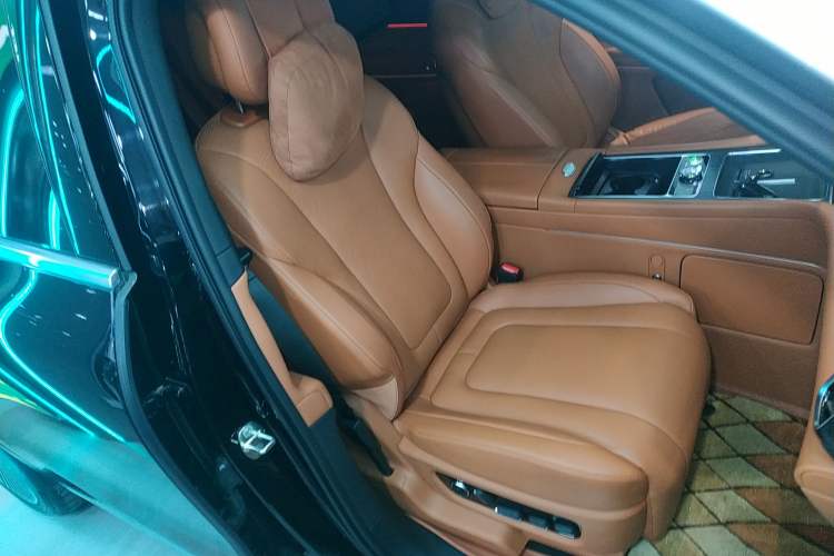 Used Hima AITO M9 2024 Range-Extended Ultra Version 42 kWh 6-Seater Model