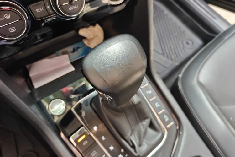 Used Volkswagen Tiguan L 2021 330TSI Automatic Two-Wheel Drive R-Line Enhanced Edition
