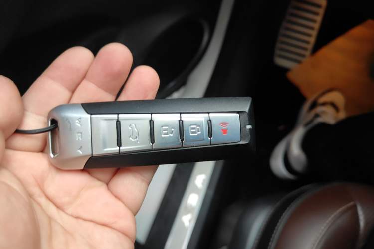 Used Wey VV6 2018 2.0T Two-Wheel Drive Flagship Version China V Standard