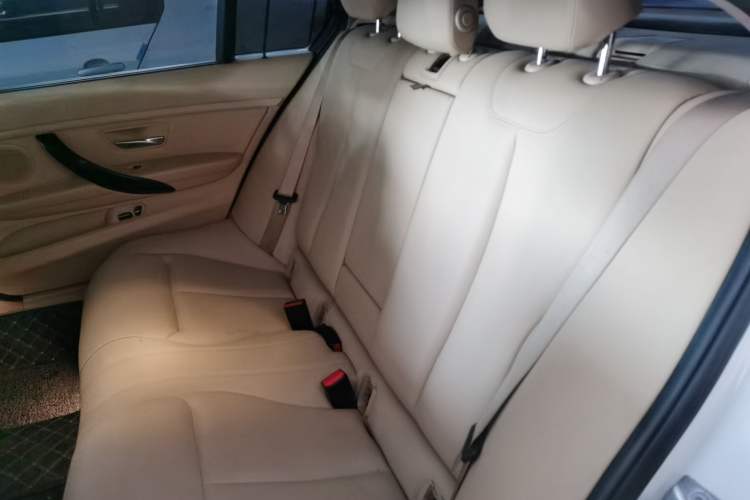 Used BMW 3 Series 2014 320Li Fashion Model
