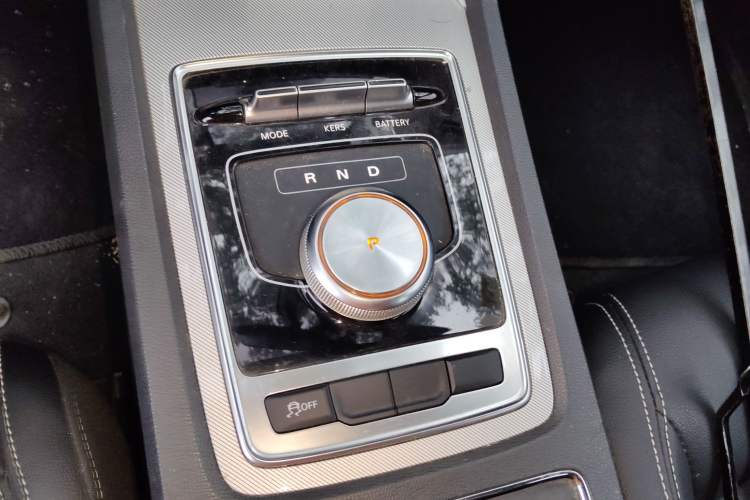 Used Roewe i6 New Energy 2017 45T Hybrid Connect & Smart Enjoyment Edition
