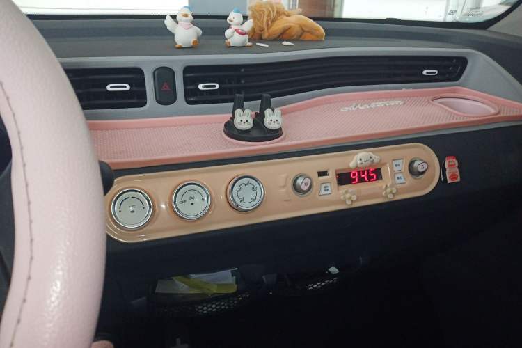 Used Wuling Hongguang MINIEV 2021 Macaron Fashion Model Lithium Iron Phosphate