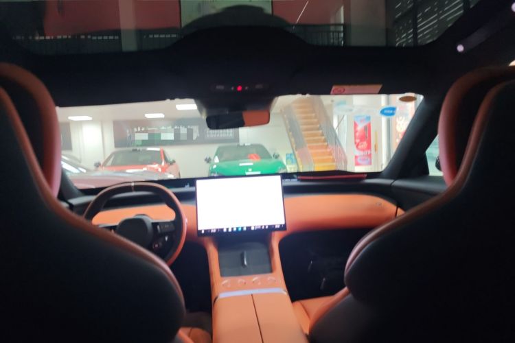 Used  YU7 2025 Ultra-Long Range Rear-Wheel Drive Version
