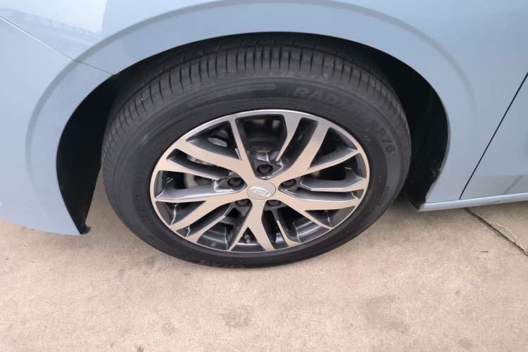 Used Geely Auto Emgrand 2025 4th Generation 1.5L CVT Starry Edition
