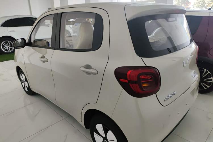 Used Wuling Hongguang MINIEV 2025 Four-Door Version Advanced Edition
