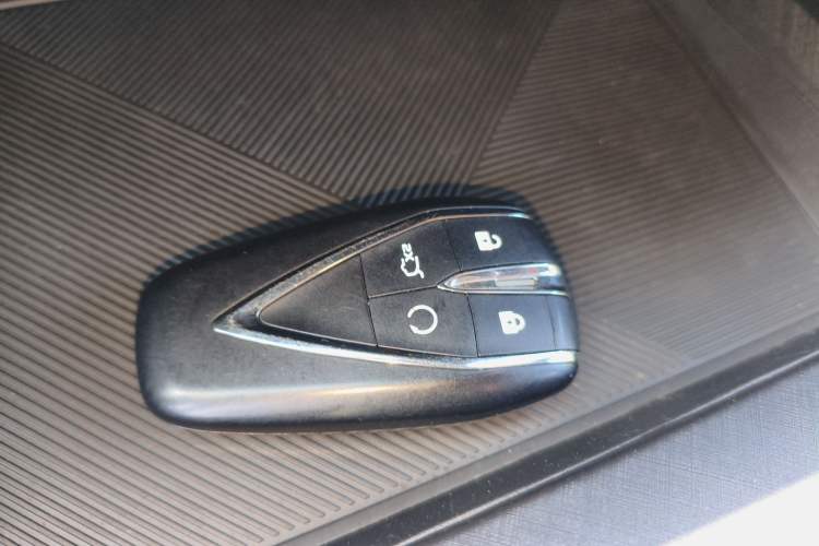 Used Changan UNI-V 2024 1.5T Luxury Edition
