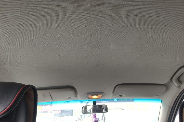 Used Wuling Hongguang S3 2018 1.5L Manual Comfort Model China V Standard
