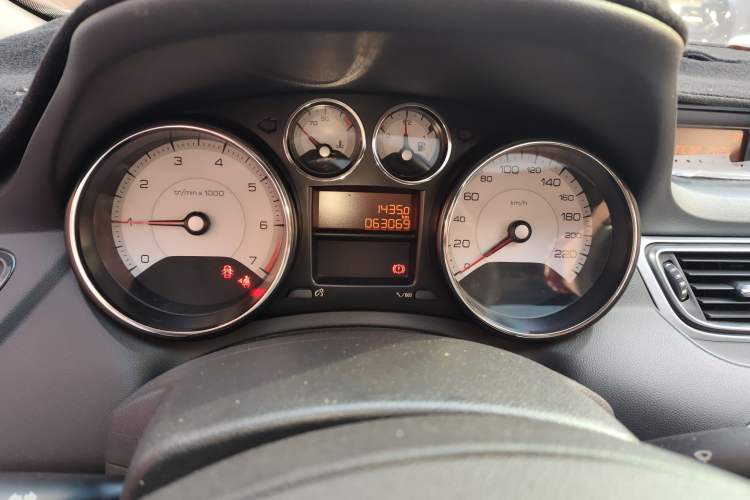 Used Peugeot 308 2013 1.6L Manual Fashion Model