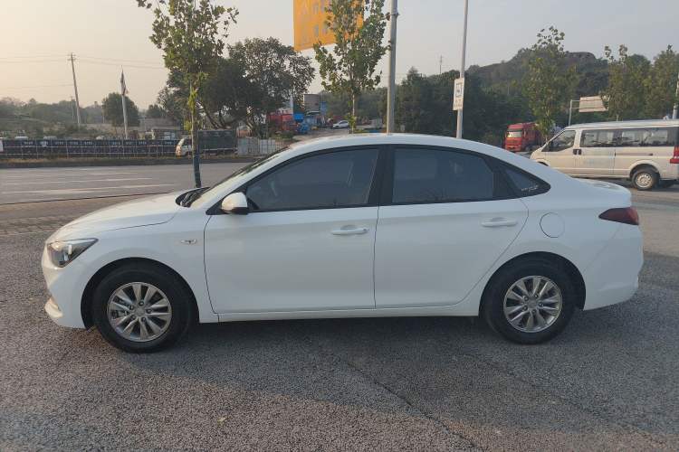 Used Hyundai Celesta 2020 1.6L Automatic GL Enjoyable Edition