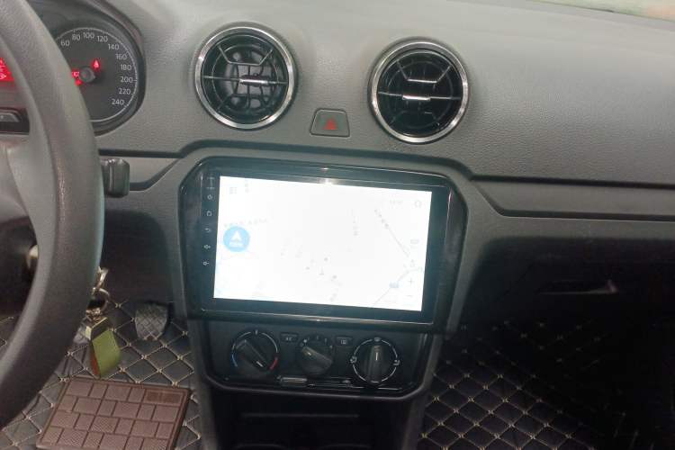 Used Volkswagen Jetta 2017 1.5L Manual Fashion Edition
