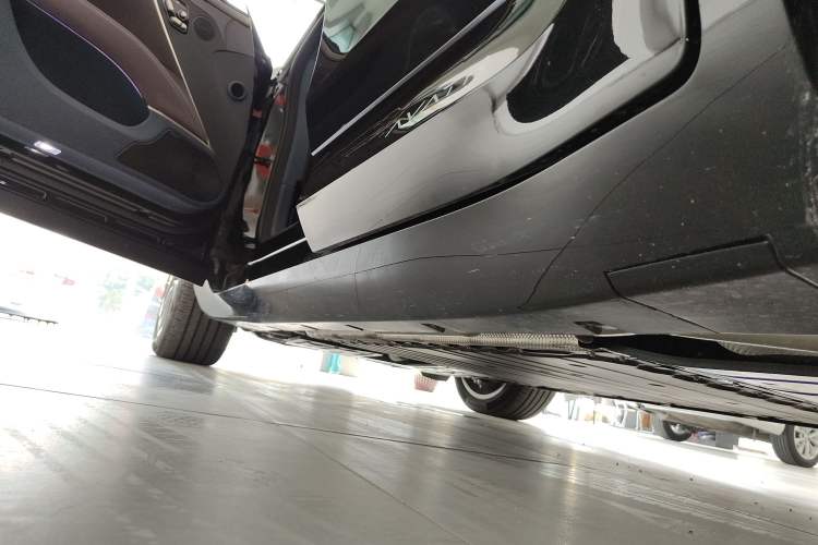 Used  11 2025 Ultra Extended-Range Edition
