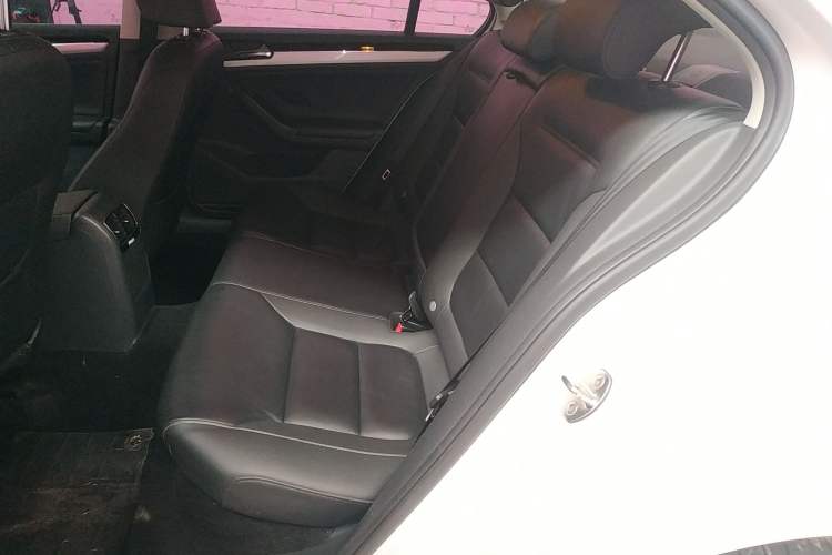 Used Volkswagen Sagitar 2016 230TSI 25th Anniversary Edition