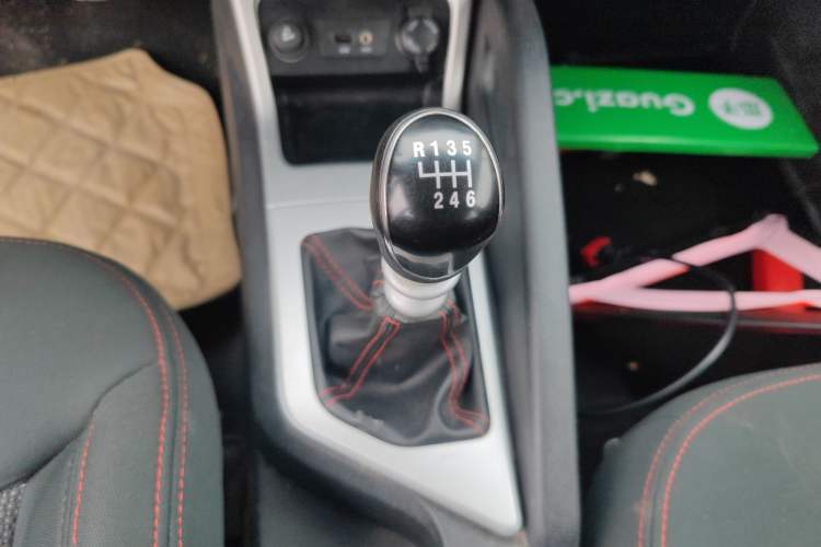 Used  Refine S3 2016 1.5L Manual Luxury Model
