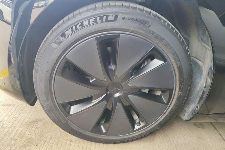 Used Tesla Model 3 2023 Rear-Wheel-Drive Version
