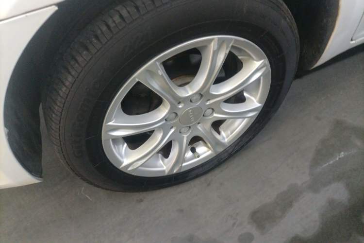 Used Geely Auto Diamond 2016 1.5L Manual Entry-Level Trim