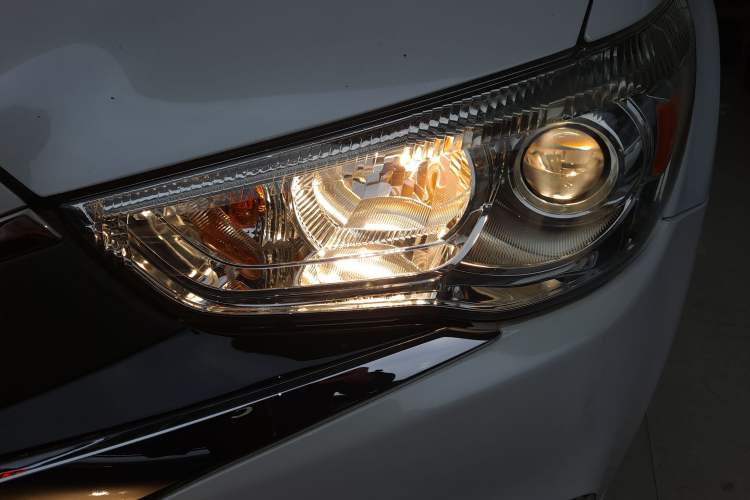 Used Mitsubishi ASX 2016 2.0L CVT Two-Wheel Drive Navigation Edition
