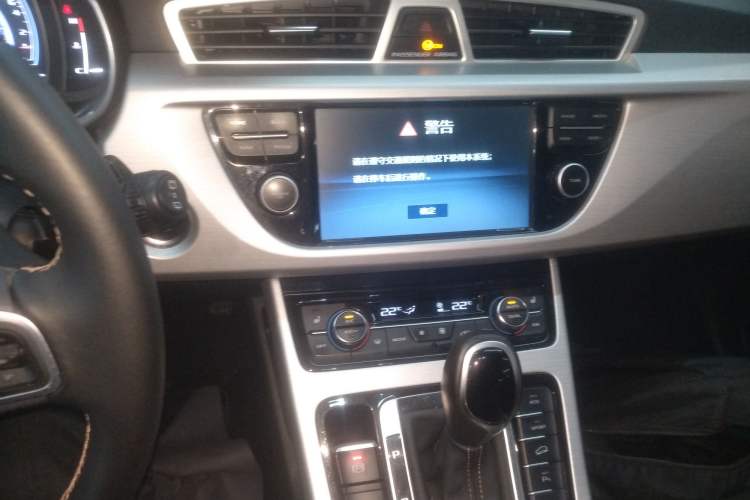 Used Geely Auto Emgrand X7 Sport 2016 1.8TD Automatic ZhiZun Version
