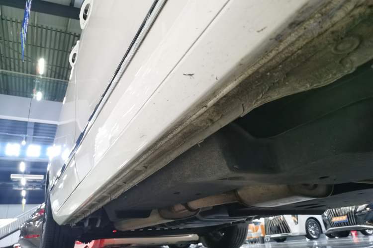 Used Buick GL8 2021 Land Cruiser Executive Class 652T Smart Luxury Model
