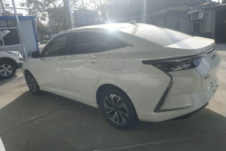 Used Dongfeng Aeolus Yixuan 2021 230T Automatic ZuiFeng Edition
